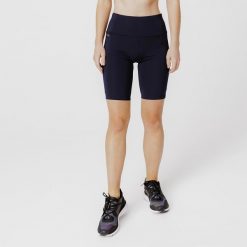 Legginsy do biegania krótkie damskie Kiprun Run 500 Comfort. Czarne legginsy damskie KIPRUN, m, bez wzorów, z materiału, krótkie, do biegania. Za 69.99 zł.