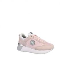Buty do chodzenia damskie Colmar Travis Authentic. Czerwone obuwie sportowe damskie Colmar, bez wzorów, z gumy, trekkingowe. W wyprzedaży za 199.99 zł.