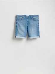 Jeansowe szorty slim - niebieski. Niebieskie szorty męskie Reserved, bez wzorów, z denimu. Za 129.99 zł.