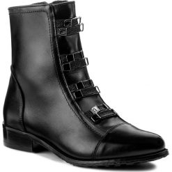 Botki EKSBUT - 67-4757-155-1G Czarny. Czarne botki damskie Eksbut, z materiału, bez obcasa, na obcasie. W wyprzedaży za 249.00 zł.