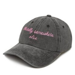 Czapka z daszkiem DeeZee. Czarne czapki i kapelusze damskie DeeZee, bez wzorów. Za 49.99 zł.