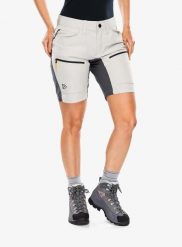 Spodenki damskie Didriksons Tucana Shorts. Brązowe szorty damskie Didriksons, l, bez wzorów, ze skóry. Za 399.25 zł.