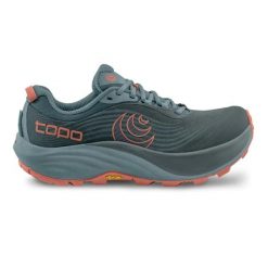 Damskie buty trailowe Topo Athletic Pursuit 3. Szare obuwie sportowe damskie Topo Athletic, bez wzorów, do biegania. Za 774.50 zł.