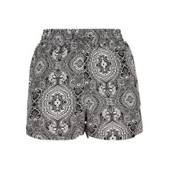 Szorty damskie Urban Classic resort. Białe szorty damskie Urban Classics, na lato, bez wzorów, z wiskozy, eleganckie. Za 168.00 zł.