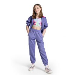 Spodnie sportowe dla dzieci Lemon Explore WL5 Regular Fit. Fioletowe spodnie sportowe dla dziewczynek LEMON explore, z aplikacjami, z elastanu, trekkingowe. Za 69.90 zł.