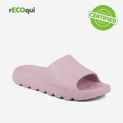 Klapki damskie Coqui. Czarne klapki damskie Coqui, bez wzorów, z materiału, bez obcasa. Za 140.99 zł.