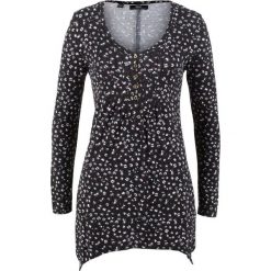 Shirt bawełniany z dłuższymi bokami, długi rękaw bonprix czarny z nadrukiem. Bluzki damskie bonprix. Za 79.99 zł.