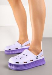 Fioletowe Piankowe Klapki na Tłoczonej Platformie z Paskiem na Piętę Isallia. Fioletowe klapki damskie Renee, bez wzorów, eleganckie, bez obcasa, na platformie. Za 39.99 zł.