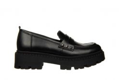 Mokasyny Bayla-159 4773 076-P Czarny Lico 159153, Skóra naturalna - 38. Czarne mokasyny damskie Bayla, ze skóry, klasyczne. W wyprzedaży za 314.10 zł.