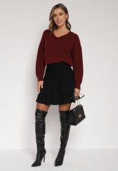 Czarna Plisowana Spódnica z Wiskozą z Wysokim Stanem Nesadoe. Czarne spódnice damskie Born2be, m, bez wzorów, z koronki, biznesowe, z podwyższonym stanem, mini, koszulowe. Za 89.99 zł.