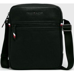 Tommy Hilfiger - Saszetka. Czarne saszetki męskie Tommy Hilfiger, z materiału, małe. W wyprzedaży za 319.90 zł.