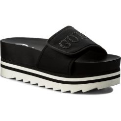 Klapki GUESS - Hallie2 FLHI22 FAB19 BLACK. Czarne klapki damskie Guess, z materiału. W wyprzedaży za 249.00 zł.
