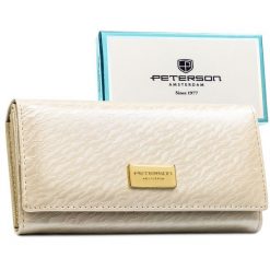 Portfel damski w kolorze ecru zamykany na zatrzask, mieszczący dowód rejestracyjny - Peterson. Portfele damskie Peterson, bez wzorów, ze skóry ekologicznej. Za 77.99 zł.