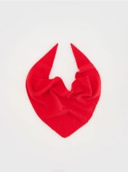 Wiązana chustka - czerwony. Czerwone szaliki i chusty damskie Reserved, bez wzorów. W wyprzedaży za 39.99 zł.