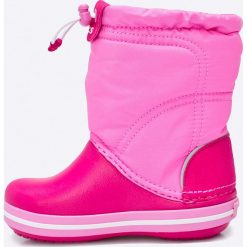 Crocs - Śniegowce dziecięce. Buty zimowe dziewczęce marki Crocs. Za 219.90 zł.