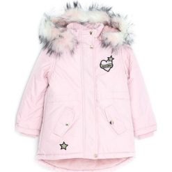 Jasnoróżowa Kurtka Juniority. Czerwone kurtki i płaszcze dla dziewczynek Born2be, na jesień. Za 169.99 zł.