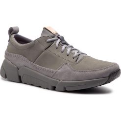 Sneakersy CLARKS - Triactive Run 261390467 Grey Nubuck. Szare półbuty na co dzień męskie Clarks, z materiału, eleganckie, bez zapięcia. W wyprzedaży za 209.00 zł.