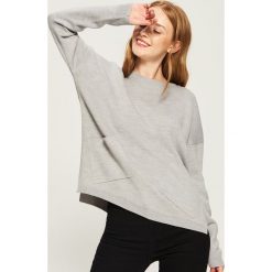 Sweter z kieszeniami - Jasny szar. Szare swetry damskie Sinsay. Za 59.99 zł.