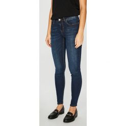 Jacqueline de Yong - Jeansy. Niebieskie jeansy damskie Jacqueline de Yong. W wyprzedaży za 139.90 zł.