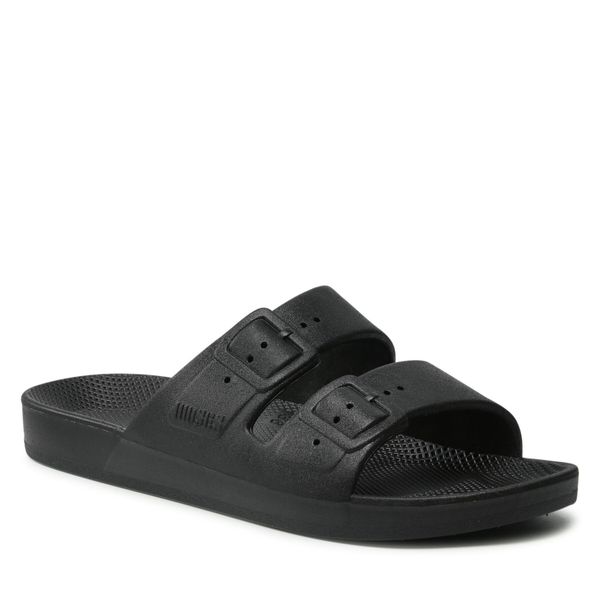 Klapki Freedom Moses. Czarne klapki damskie Freedom moses, bez wzorów, bez obcasa. Za 239.99 zł.