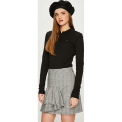 Tommy Hilfiger - Bluzka. Szare bluzki damskie Tommy Hilfiger, z bawełny, casualowe, z krótkim rękawem. Za 269.90 zł.