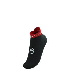 Skarpety do biegania Compressport Pro Racing Socks v4.0 Run Low. Czarne skarpety damskie Compressport, bez wzorów. Za 83.99 zł.