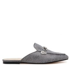 Klapki Guess. Szare klapki damskie Guess, z aplikacjami, bez obcasa. Za 319.99 zł.