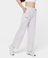 Szerokie spodnie dresowe dla kobiet Carpatree Sports Club. Brązowe spodnie dresowe damskie Carpatree, xl, bez wzorów, z bawełny, na fitness i siłownię. Za 183.99 zł.