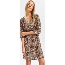 Sukienka z motywem zwierzęcym - Wielobarwn. Sukienki damskie marki Reserved. Za 159.99 zł.
