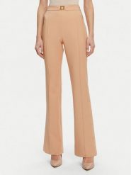 Artigli Spodnie materiałowe ACPA000912 Różowy Regular Fit. Czerwone spodnie materiałowe damskie Artigli, bez wzorów, z materiału. Za 299.99 zł.