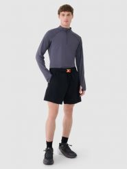 4F Spodenki casual męskie - czarne S. Czarne krótkie spodenki sportowe męskie 4f, l, bez wzorów, z dresówki. W wyprzedaży za 79.99 zł.