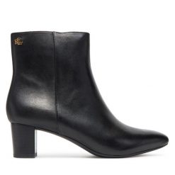 Botki LAUREN RALPH LAUREN. Czerwone botki damskie Lauren Ralph Lauren, bez obcasa, na słupku, bez zapięcia. Za 1,199.00 zł.