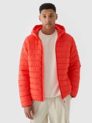 4F Kurtka puchowa z syntetycznym wypełnieniem męska - czerwona M. Czerwone kurtki męskie 4f, m, bez wzorów, z dzianiny, klasyczne, z kapturem. W wyprzedaży za 99.99 zł.