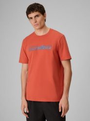 4F T-shirt regular z nadrukiem męski - koralowy XXL. Pomarańczowe t-shirty męskie 4f, m, bez wzorów, z materiału, bez kołnierzyka. Za 69.99 zł.