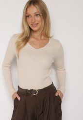 Jasnobeżowy Dopasowany Sweter z Prążkowanej Dzianiny z Bawełną z Dekoltem w Serek Tesma. Brązowe swetry damskie Born2be, uniwersalny, bez wzorów, z bawełny, eleganckie, bez kołnierzyka, bez ramiączek, długie, bez kaptura. Za 39.99 zł.