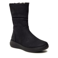 Botki Clara Barson. Czarne botki damskie Clara Barson, bez obcasa, na płaskiej podeszwie, bez zapięcia. Za 119.99 zł.