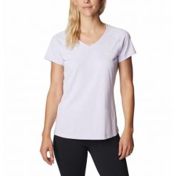 Koszulka Damska Columbia Zero Rules Short Sleeve T-Shirt. Fioletowe koszulki sportowe damskie Columbia, xs, bez wzorów, bez kołnierzyka, bez ramiączek, trekkingowe. W wyprzedaży za 152.00 zł.