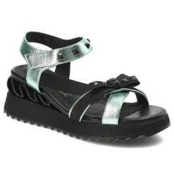 Zielone Sandały S.Barski Modne Obuwie Damskie Na Koturnie. Zielone klapki damskie S.BARSKI, bez wzorów, bez obcasa, na koturnie, bez zapięcia. Za 279.00 zł.