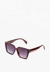 Bordowe Okulary Przeciwsłoneczne z Filtrem UV o Kwadratowym Kształcie Fineldi. Czerwone okulary przeciwsłoneczne damskie Renee. Za 34.99 zł.