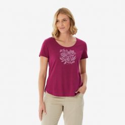 Koszulka turystyczna z krótkim rękawem damska Quechua NH500. Czerwone koszulki sportowe damskie QUECHUA, m, bez wzorów, z bawełny, sportowe, bez kołnierzyka. Za 52.49 zł.