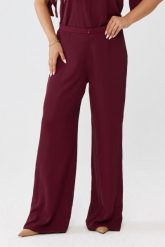 Eleganckie bordowe spodnie Rosa z poszerzoną nogawką PLUS SIZE XXL OVERSIZE JESIEŃ. Czerwone spodnie materiałowe damskie Moda Size Plus Iwanek, plus size, bez wzorów, z elastanu, z podwyższonym stanem. Za 249.90 zł.