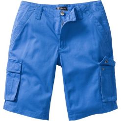 Bermudy bojówki Loose Fit bonprix lodowy niebieski. Spodnie materiałowe męskie marki bonprix. Za 74.99 zł.