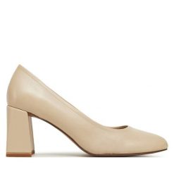 Czółenka Caprice. Brązowe czółenka damskie Caprice, bez wzorów, bez obcasa, bez zapięcia. Za 249.99 zł.