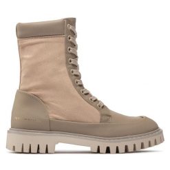 Trapery Tommy Hilfiger. Brązowe śniegowce i trapery damskie Tommy Hilfiger. Za 369.99 zł.