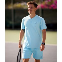 Koszulka Polo Męska Excellence. Niebieskie koszulki polo męskie NORDICDOTS, m, bez wzorów, z poliesteru, bez kołnierzyka, bez ramiączek. Za 235.00 zł.
