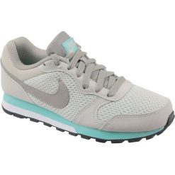 Nike Md Runner 2 Wmns 749869-101. Obuwie sportowe damskie marki Nike. W wyprzedaży za 249.99 zł.