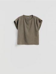 Bluzka z modalem - oliwkowy. Zielone bluzki damskie Reserved, l, bez wzorów, z tkaniny, bez kołnierzyka, bez ramiączek. Za 99.99 zł.