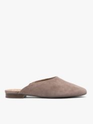 Szare klapki mule. Szare klapki damskie Ryłko, bez wzorów, ze skóry, bez obcasa, na płaskiej podeszwie. Za 329.99 zł.