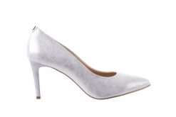 Czółenka Bayla-056 1816-1089 Srebrny Metaliczny 20, Skóra naturalna - 41. Szare czółenka damskie Bayla, bez wzorów, z materiału, biznesowe, bez obcasa, na obcasie, bez zapięcia. W wyprzedaży za 152.10 zł.