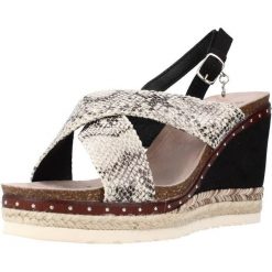 Sandały XTI 049127x Nadruk zwierzęcy. Sandały damskie Xti, bez wzorów, z syntetyku, bez obcasa, bez zapięcia. Za 109.99 zł.
